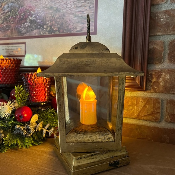 💀Rare Vintage 1980’s Moving Light Up Creepy Skeleton Candle Lantern - Picture 5 of 10